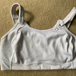 Moving Comfort (Brooks) Fiona Size 36DD Sports Bra White